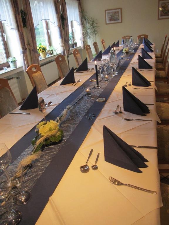Hotel Restaurant Gunsetal Bad Berleburg Ngoại thất bức ảnh