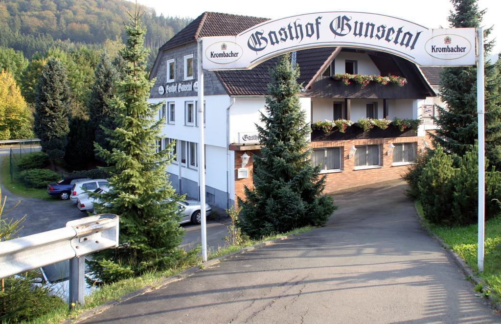 Hotel Restaurant Gunsetal Bad Berleburg Ngoại thất bức ảnh